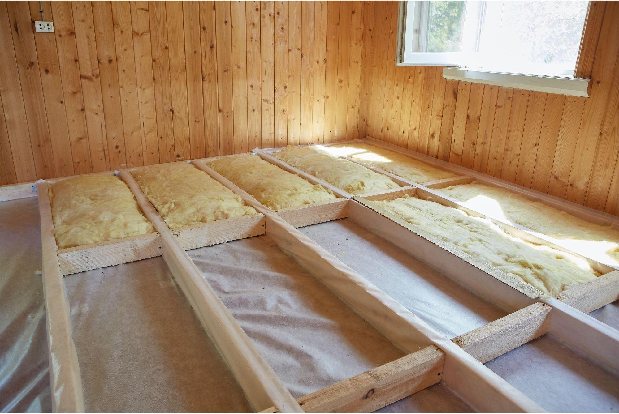 Vloerisolatie aanbrengen voor warmere woning en energiebesparing