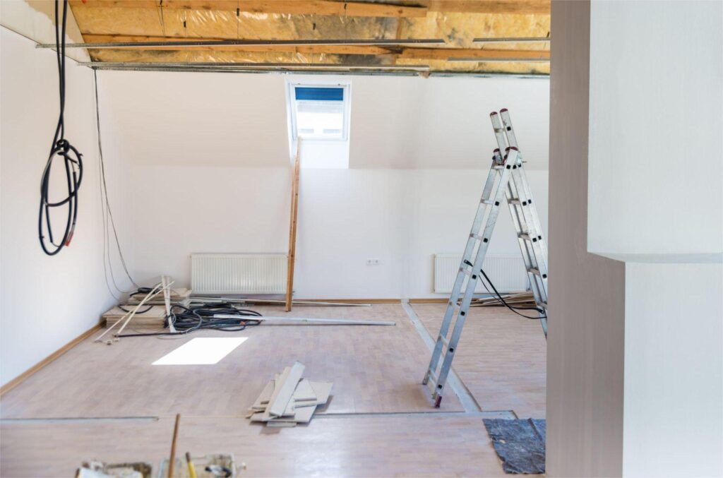 Algemene woningrenovatie met complete herindeling en moderne afwerking